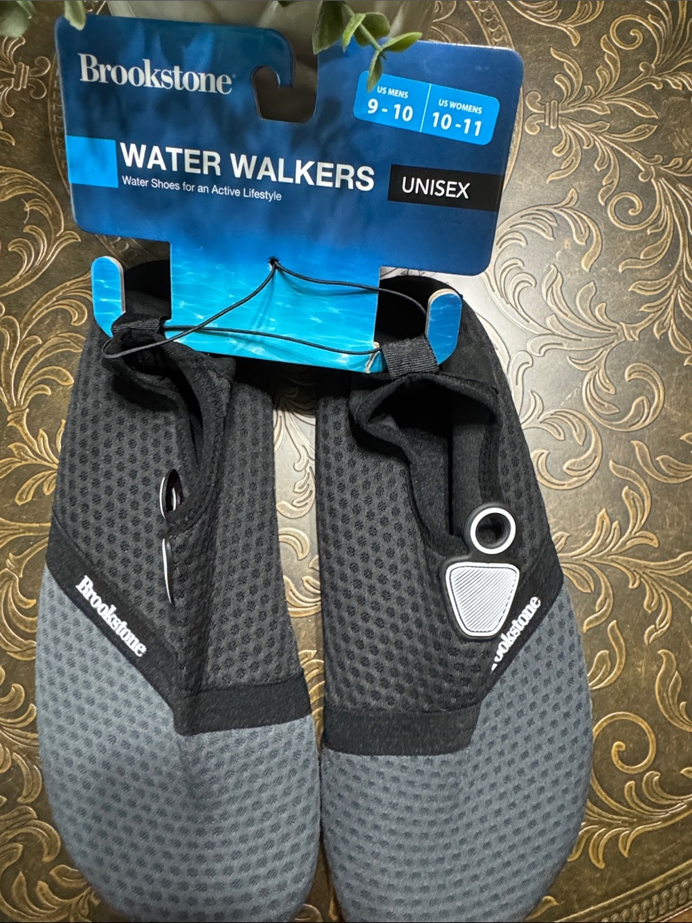 NWOT Brookstone Water Walkers Unisex Slip-On Water Shoes - Black & Gray